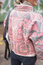 Načíst obrázek do prohlížeče Galerie, Bunda Kantha Short