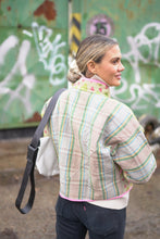 Lade das Bild in den Galerie-Viewer, Kurze Kantha-Jacke