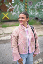 Lade das Bild in den Galerie-Viewer, Kurze Kantha-Jacke