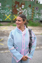 Lade das Bild in den Galerie-Viewer, Kurze Kantha-Jacke