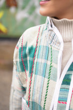 Načíst obrázek do prohlížeče Galerie, Bunda Kantha Short