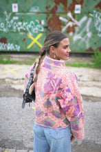 Lade das Bild in den Galerie-Viewer, Kurze Kantha-Jacke