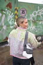 Načíst obrázek do prohlížeče Galerie, Bunda Kantha Short