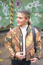 Lade das Bild in den Galerie-Viewer, Kurze Kantha-Jacke