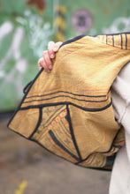 Lade das Bild in den Galerie-Viewer, Kurze Kantha-Jacke