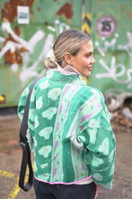 Načíst obrázek do prohlížeče Galerie, Bunda Kantha Short