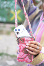Načíst obrázek do prohlížeče Galerie, Kantha Phone case