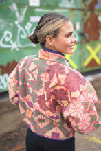 Načíst obrázek do prohlížeče Galerie, Bunda Kantha Short