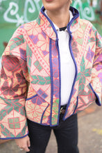 Načíst obrázek do prohlížeče Galerie, Bunda Kantha Short