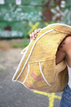 Načíst obrázek do prohlížeče Galerie, Bunda Kantha Short