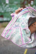 Načíst obrázek do prohlížeče Galerie, Bunda Kantha Short