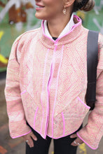 Lade das Bild in den Galerie-Viewer, Kurze Kantha-Jacke