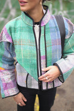 Načíst obrázek do prohlížeče Galerie, Bunda Kantha Short