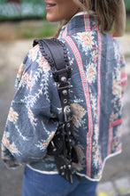 Načíst obrázek do prohlížeče Galerie, Bunda Kantha Short