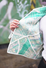 Načíst obrázek do prohlížeče Galerie, Bunda Kantha Short