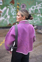 Lade das Bild in den Galerie-Viewer, Kurze Kantha-Jacke