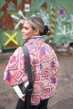 Lade das Bild in den Galerie-Viewer, Kurze Kantha-Jacke