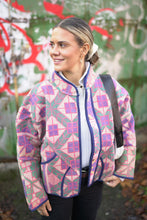 Lade das Bild in den Galerie-Viewer, Kurze Kantha-Jacke