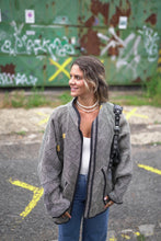 Lade das Bild in den Galerie-Viewer, Lange Kantha-Jacke
