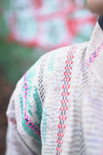 Lade das Bild in den Galerie-Viewer, Kurze Kantha-Jacke