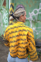 Načíst obrázek do prohlížeče Galerie, Bunda Kantha Short