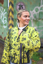 Načíst obrázek do prohlížeče Galerie, Bunda Kantha Short