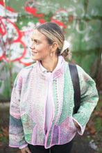 Načíst obrázek do prohlížeče Galerie, Bunda Kantha Short