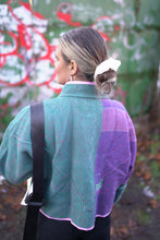 Načíst obrázek do prohlížeče Galerie, Bunda Kantha Short