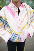 Lade das Bild in den Galerie-Viewer, Kurze Kantha-Jacke