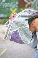 Načíst obrázek do prohlížeče Galerie, Bunda Kantha Short