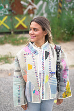 Načíst obrázek do prohlížeče Galerie, Bunda Kantha Short