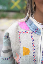 Načíst obrázek do prohlížeče Galerie, Bunda Kantha Short