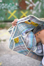 Načíst obrázek do prohlížeče Galerie, Bunda Kantha Short