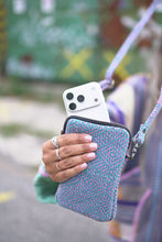 Načíst obrázek do prohlížeče Galerie, Kantha Phone case