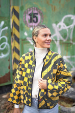Načíst obrázek do prohlížeče Galerie, Bunda Kantha Short