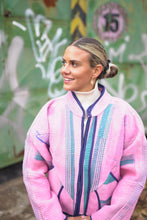 Lade das Bild in den Galerie-Viewer, Kurze Kantha-Jacke