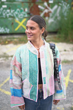 Načíst obrázek do prohlížeče Galerie, Bunda Kantha Short