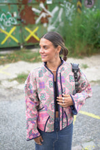 Načíst obrázek do prohlížeče Galerie, Bunda Kantha Short