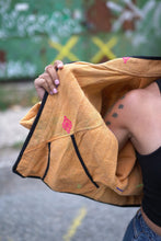 Načíst obrázek do prohlížeče Galerie, Bunda Kantha Short