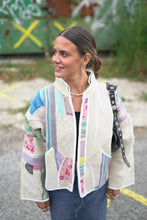 Načíst obrázek do prohlížeče Galerie, Bunda Kantha Short