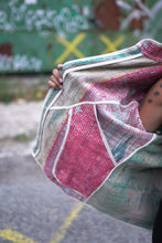 Načíst obrázek do prohlížeče Galerie, Bunda Kantha Long