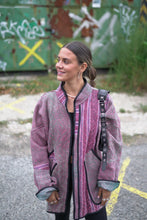 Lade das Bild in den Galerie-Viewer, Lange Kantha-Jacke