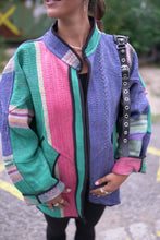 Lade das Bild in den Galerie-Viewer, Lange Kantha-Jacke