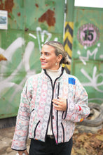 Načíst obrázek do prohlížeče Galerie, Bunda Kantha Short