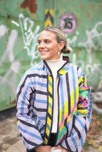 Načíst obrázek do prohlížeče Galerie, Bunda Kantha Short