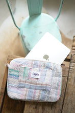 Načíst obrázek do prohlížeče Galerie, Kantha Laptop obal MacBook Air / Pro 13" - 14"