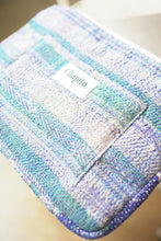 Načíst obrázek do prohlížeče Galerie, Kantha Laptop obal MacBook Air / Pro 13" - 14"