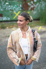 Načíst obrázek do prohlížeče Galerie, Bunda Kantha Short