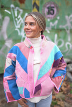 Načíst obrázek do prohlížeče Galerie, Bunda Kantha Short