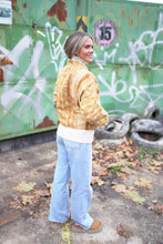 Načíst obrázek do prohlížeče Galerie, Bunda Kantha Short